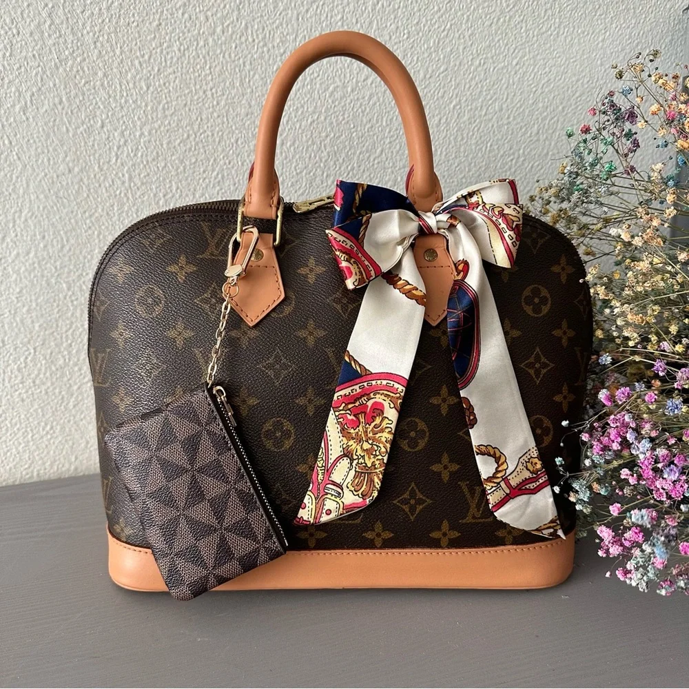 🌷AUTHENTIC Louis Vuitton Alma PM🌷 - Picture 1 of 13